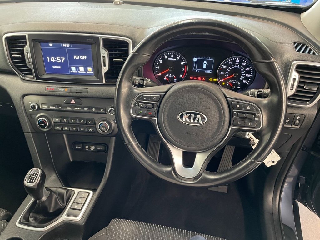 Rushmores_Cars's tweet photo. 💥2018 KIA SPORTAGE💥
Just in! This 2018 KIA SPORTAGE 1.6 2 ISG 5d 130 BHP 1 With 17621 Miles!

£16,200 or From £230 Per Month!🤑

⬇️Apply Here⬇️
https://t.co/QucF7QBhCj  📊

#cars #catford #london #carsforsale #automobile  #cargram #caroftheday #cardesign https://t.co/wVgMx6UuAH