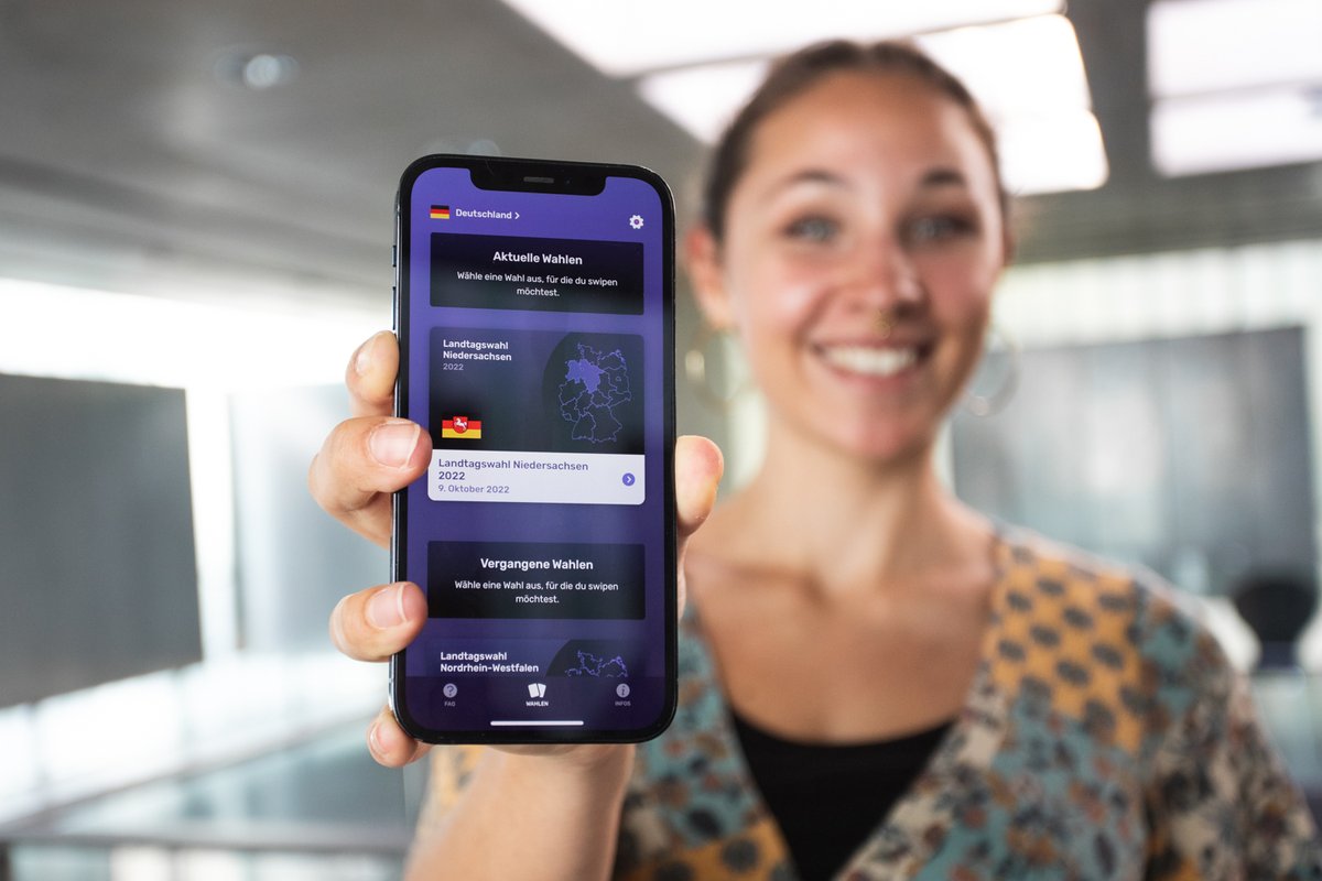 Der <a href="/WahlSwiper/">WahlSwiper</a> steht bei der #Landtagswahl #Niedersachsen als Online-Wahlhilfe zur Verfügung. Die Fragen entwickelten politikwissenschaftliche Institute der #TUBraunschweig und der <a href="/UniFreiburg/">Universität Freiburg</a> in einem Gemeinschaftsprojekt mit dem Verein VoteSwiper.
👉lnk.tu-bs.de/CPcqi9