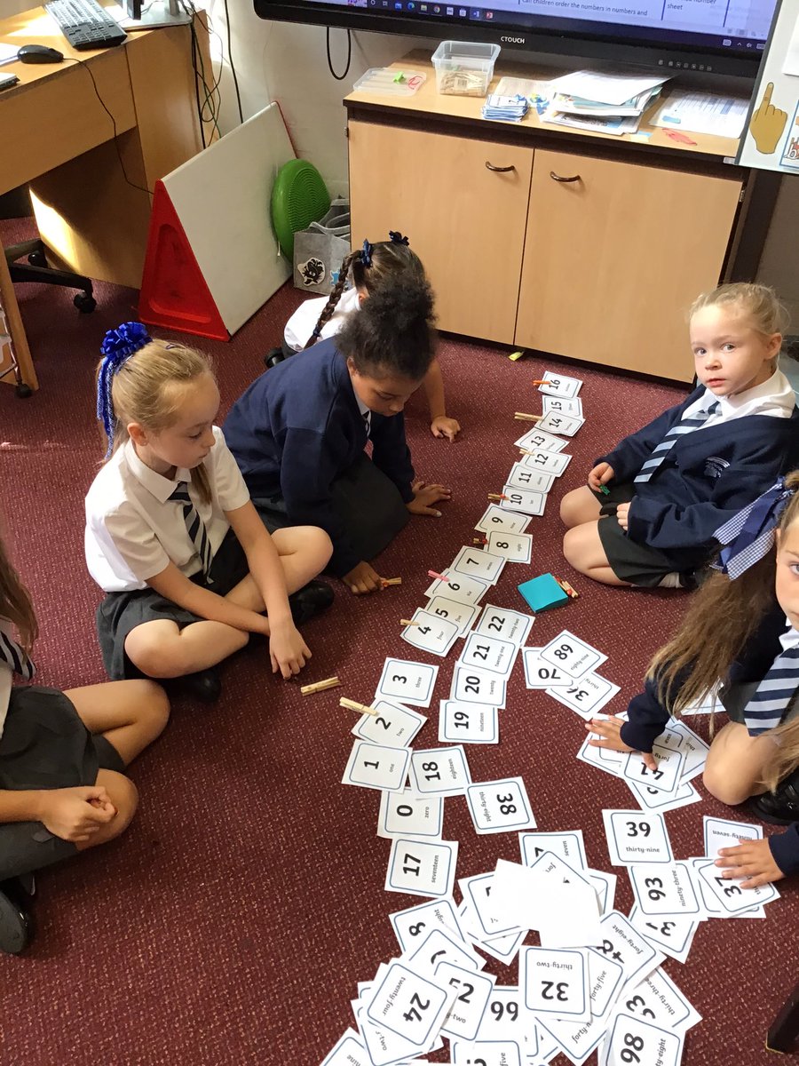 ABCPschool's tweet photo. #Class2K have been ordering numbers to 100 and have been identifying multiples of 2, 5 and 10. #ABMaths #placevalue https://t.co/ApDdrTDSJw