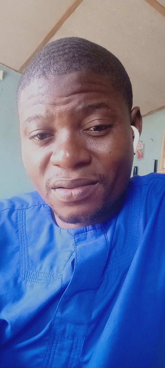 AliuAbolore's tweet photo. Trust is universal problem. No matter how who can you 💯 percent trust in you life. #everydayquestion https://t.co/10RDyLGbqB