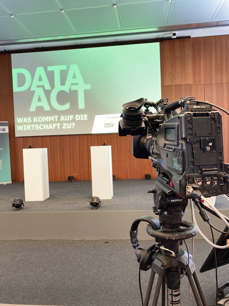 Um 14:30 Uhr geht’s: Unsere #BvD Veranstaltung zum #DataAct gemeinsam mit <a href="/DS_Stiftung/">Stiftung Datenschutz</a> und <a href="/DIHK_News/">DIHK</a>. Livestream unter data-act.org