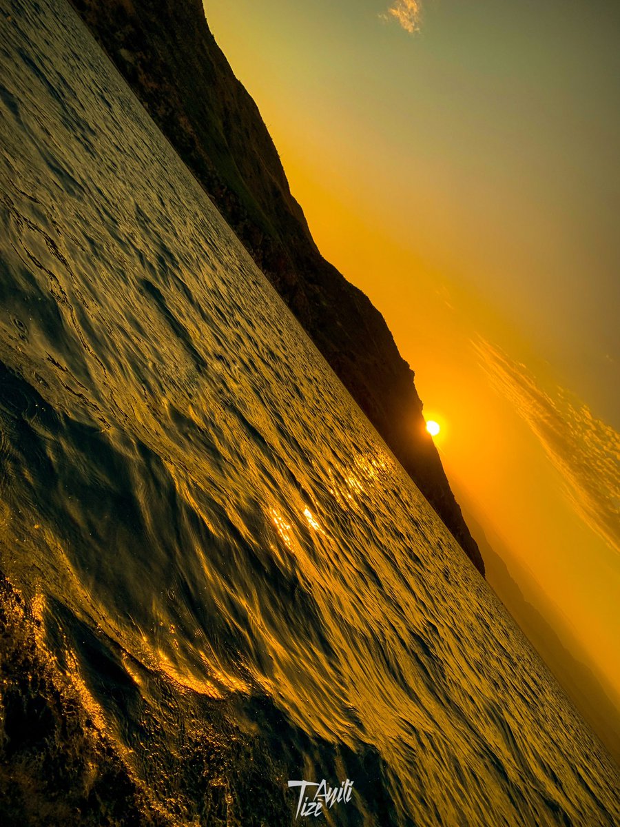 MJLizandro's tweet photo. Sunrise
Good Morning
.
.
.
.
.
#sunrise #sunset #nature #photography #sky #landscape #sun #naturephotography #photooftheday #travel #love #clouds #ig #sunrisephotography #beautiful #beach #morning #sunsets #landscapephotography https://t.co/Do6mteVN25