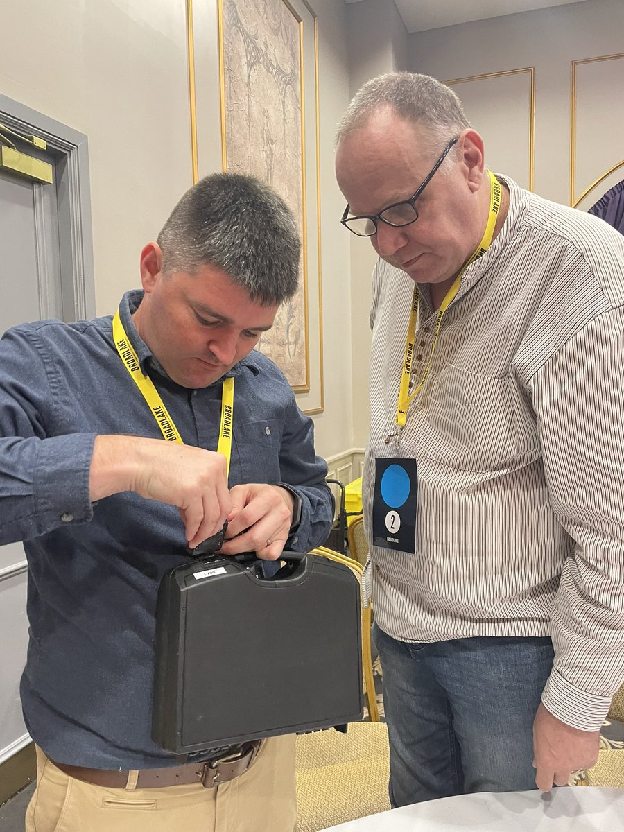 wearebroadlake's tweet image. The lads: ruairi garrihy @2468 &amp;amp; Kevin Hoy @Resilience_ie working TOGETHER to crack the code #greatreconnection