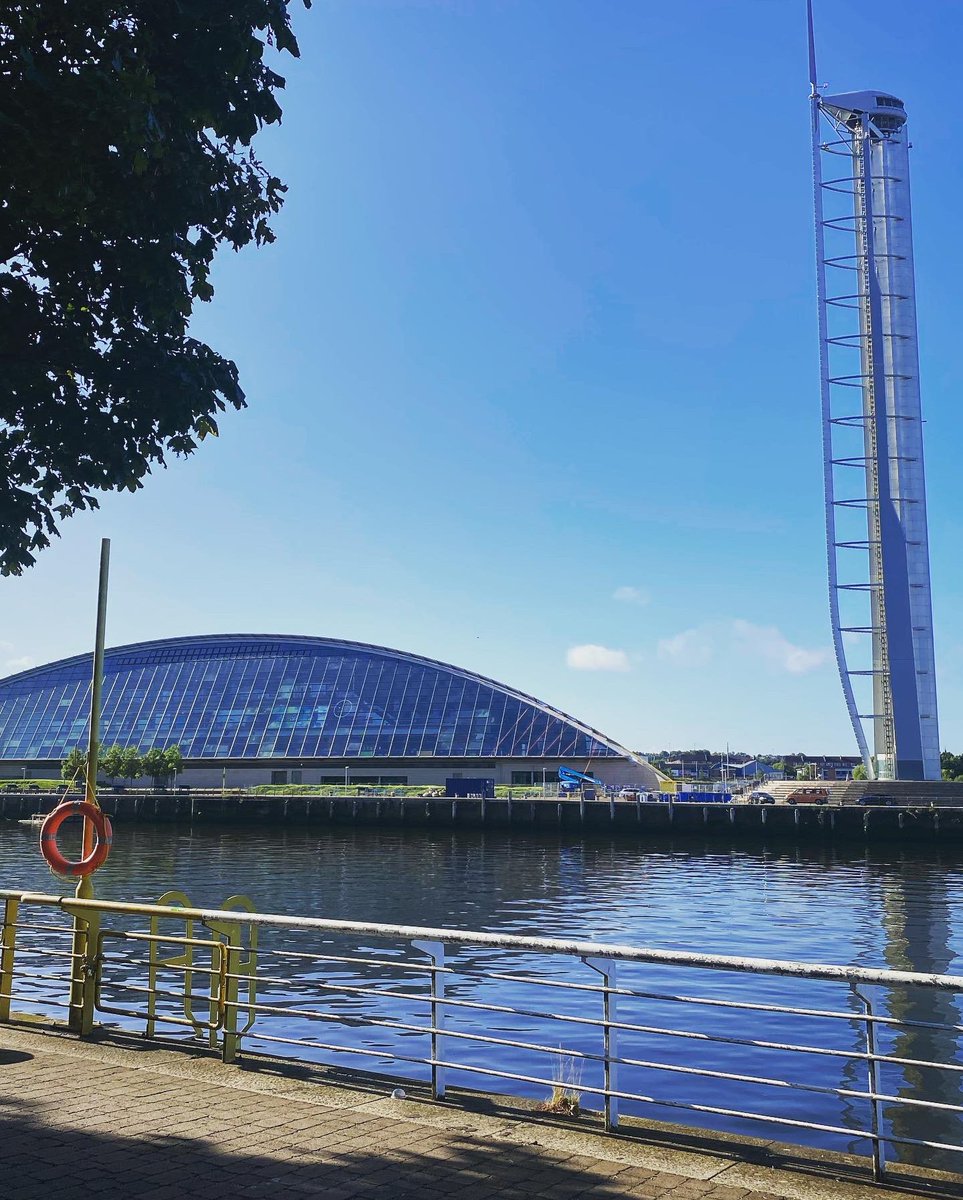 weevic18's tweet photo. Managed to miss the rain this morning. Lovely wee cycle #sunnymorningโ๏ธ #glasgow #cyclefun https://t.co/KBknsdA5ii