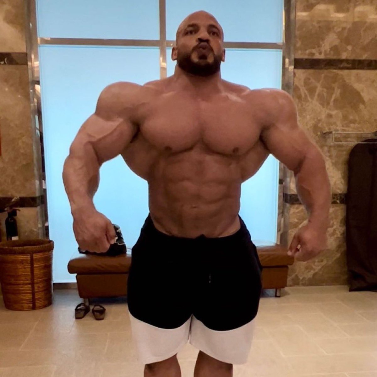 FLEX_Magazine's tweet photo. Repost from big_ramy
•
December 16th and 17th. I love Las Vegas in Winter 🥶 @bigdjames @thedietdoc @mrolympiallc @mrolympiallc @ifbb_pro_league @kosquadegypt @protan_official #KOsquad
#Egyptian_genetics_now_global #No16 https://t.co/s42yP8ZHxU