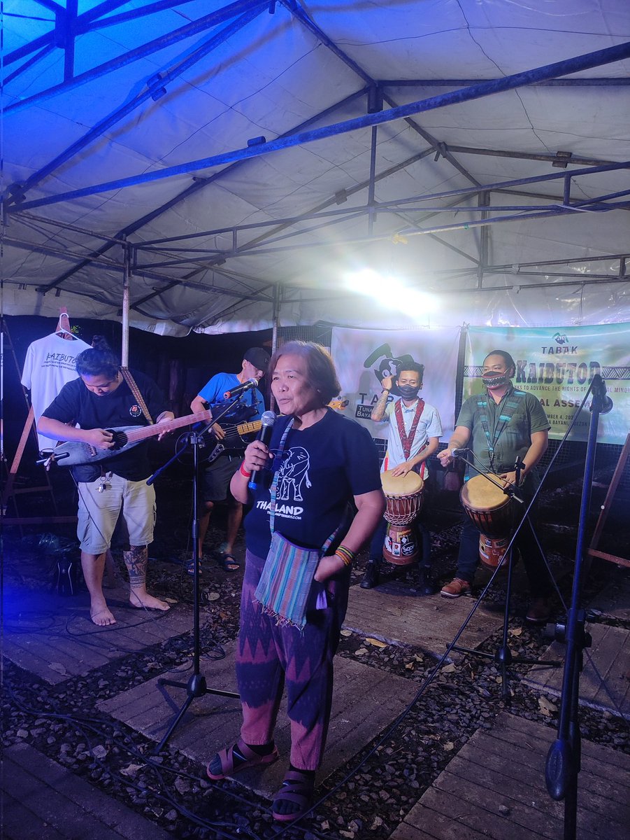 katribu_natl's tweet photo. Nakiisa ang Kabataan para sa Tribung Pilipino sa pagdiriwang at paglabang ito sa pamamagitan ng pagtatanghal ng Himno at Sining sa Tribu (HST) sa isinagawang cultural night, upang ipanawagan ang hinaing at kampanya ng bayan.
#StandWithIPs
#TABAK37 https://t.co/dli0eFDVJk