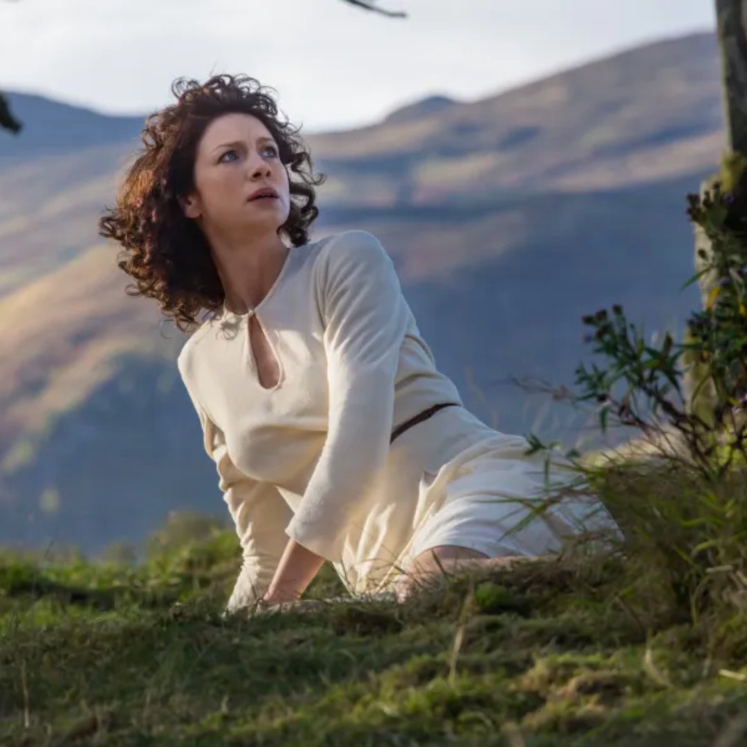 ClanLallybroch's tweet photo. Esta semana vamos a dedicar nuestro instagram a Claire porque este domingo es el #castversary" de Caitriona #outlander 😁 https://t.co/WDCKeey42Y