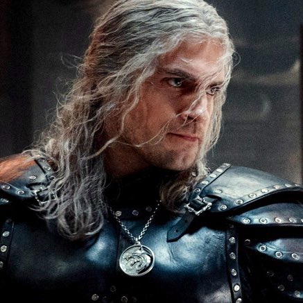 Gaak.fr on Twitter: "LEAK : Henry Cavill et Elizabeth Olsen auraient