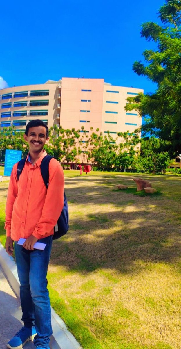 EswarRakesh's tweet photo. At Infosys HYDSEZ. Spent a quality time interacting with @NivasPCS  Sir. 
Special Thank to @Infosys and @taskts for organizing such Events
 @Manisha_saboo @t_aarohi https://t.co/zjAvd6p5vR