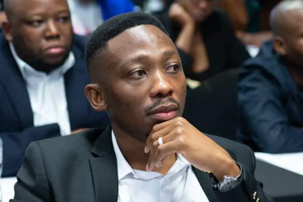 VisualPoem's tweet photo. The Botswana Stock Exchange (BSE) Tshipidi Mentorship Program educates business owners on the listings value proposition and process. We're honoured to be participating in it. The BSE is your partner in wealth creation. #VisualPoemStudios #KnowYourBSE https://t.co/2riYsODk1W