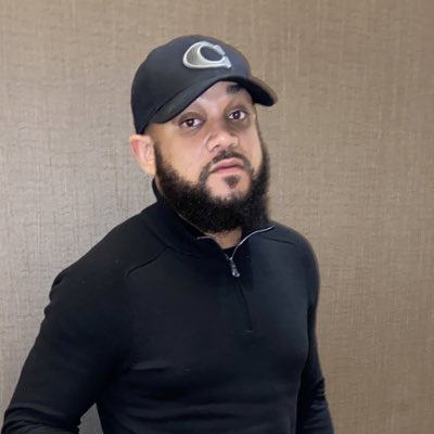 iamGregJohnson's tweet photo. #NewProfilePic https://t.co/Xp8CzfXLM6