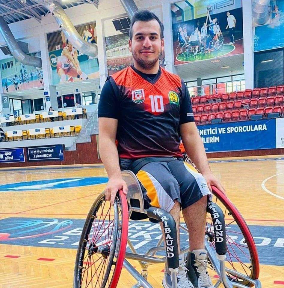 Tayland'da yapılacak U-23 Dünya Tekerlekli Sandalye Basketbol Şampiyonası'nda Şanlıurfa Büyükşehir Belediyesi basketbol takımımız oyuncusu Mehmet Şirin Yılmaz, Milli takım kadrosunda şehrimizi temsil edecek🏀 Yolun açık olsun Mehmet, güzel haberlerinizi bekliyoruz.