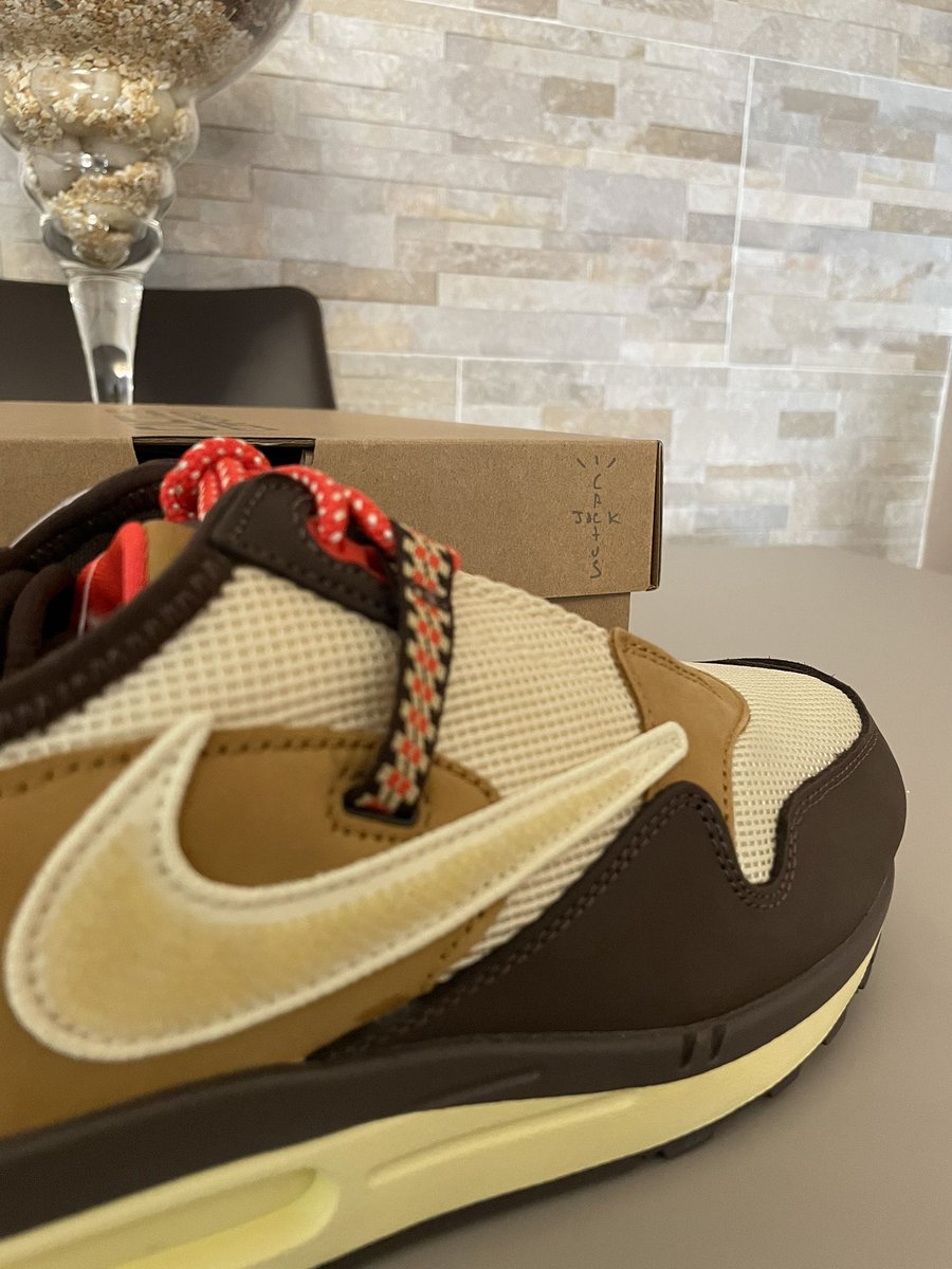 RobertoYSL tweet media