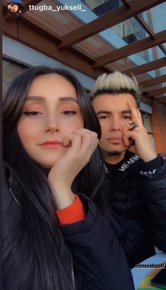 Düzüne Tuğba 23 seneyi devirdi😁
İyi ki doğdun 🎂🎈🎁🎊