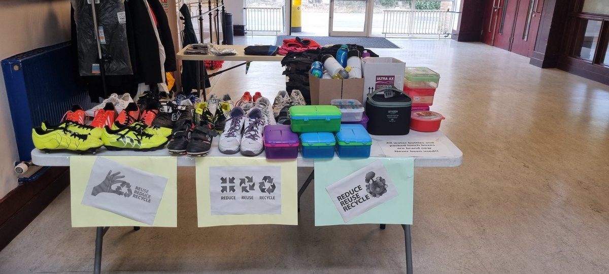 Trinity_sports1's tweet photo. Our Reduce Reuse Recycle ♻️ stall opens on Tuesday 6th Sep in the school Atrium. It will open every break and lunch and pupils are welcome to hand in items as well as take any item they think will go to good use. #Recycle #Reuse #clothes #schoolrecycle #scottishsecondaryschool https://t.co/UBMaevoHxM