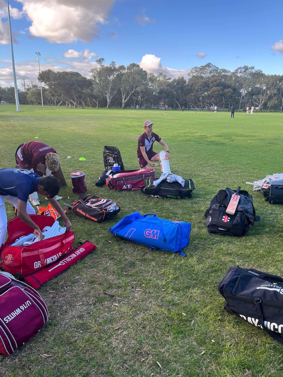 ProspectPirates's tweet photo. Day 5-After a solid month fine tuning their skills in the indoor centre, our u14 and u16 squads headed outside on Sunday. It was great to hear the sound of bat on ball with the sun shining down. There is a lot to be excited about heading into this season with his group.
❤️🏴‍☠️🏏 https://t.co/kbizYzubot