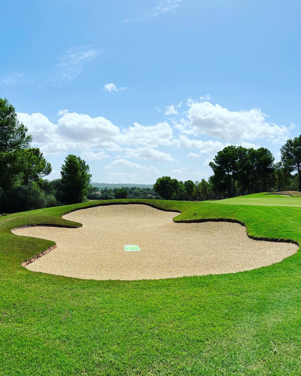 Instalación @betterbillybunker en @t_golfpalma  Tercer campo de Golf en #islasbaleares que se decide por búnkers de calidad con el sistema constructivo líder internacional. Colaboración con @bioraplicacionesgolf 
#gracias