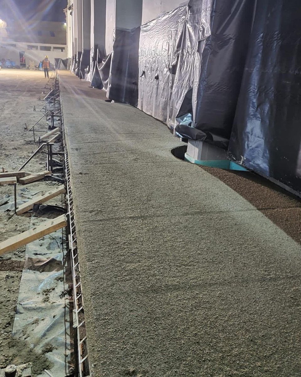 Kriscorti's tweet photo. Obra realizada para Helm en Tultitlán, Estado de México
Ejecución de sistema Basetec®️ Precision y #Conductil®️ VRS
Piso superplano - autoportante - jointless👷🏽👷🏽♂️
🔷 Concepción @MonofloorM
🟠Ejecución @RinolMexico
Líderes del mundo plano
@RCRIF https://t.co/QfvA5WmwP2 https://t.co/33fDRc0uSh