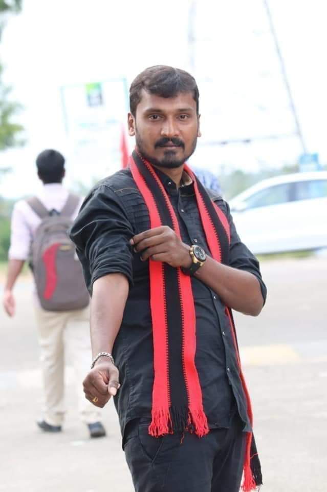 ArasuMdmk's tweet photo. தலைநகரில் தலைவர் அவர்களின் கண் அசைவிற்கு களம் அமைக்கும் வித்தகர் ....

படைக்கு அஞ்சா தளபதி ....

வடசென்னை மாவட்ட கழக இளைஞர் அணி அமைப்பாளர் .....

என் ஆறுயிர் தம்பி அவெஞ்சர் ஜெய்  அவர்களுக்கு ....

#இனிய_பிறந்தநாள்_வாழ்த்துக்கள் !!!! https://t.co/Cu7SlI6kTr