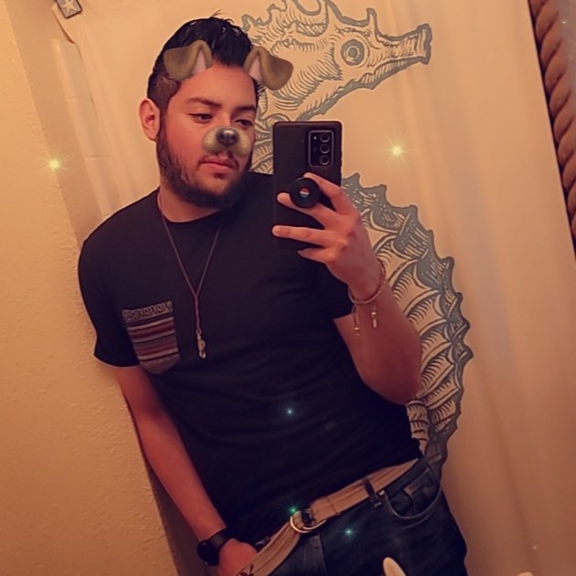 Carlossaaan's tweet photo. #NewProfilePic https://t.co/4NNGYvCA27