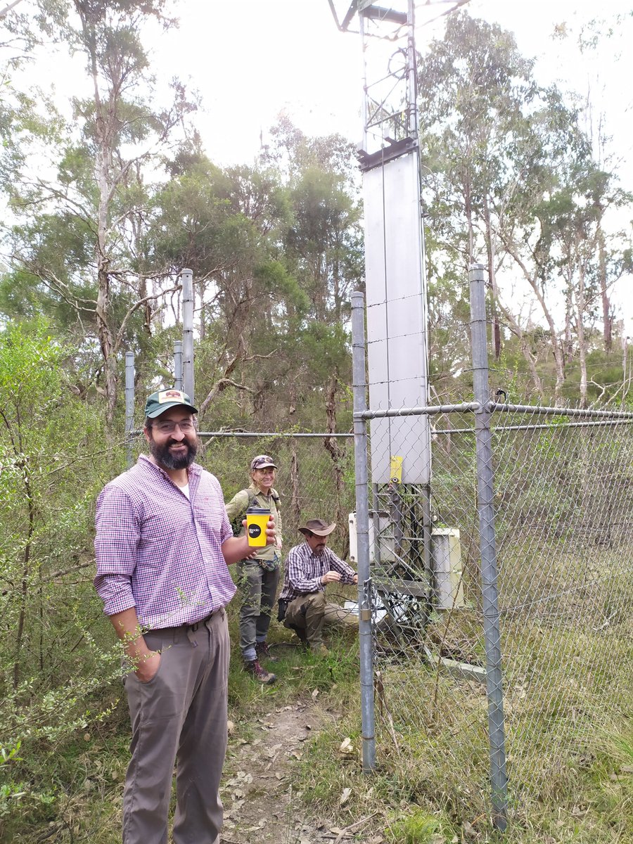 b_medlyn's tweet photo. Great pleasure to have @Wkolby visit the Cumberland Plain Ozflux tower today! @ElisePendall @TERN_Aus @westsyduhie Site is in great shape now the floodwaters have receded https://t.co/aM8VcQgE6o
