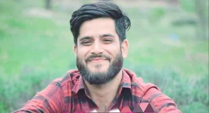 sahilwanix75's tweet photo. HAPPY TEACHERS DAY 
And when an innocents blood is spilled,  the skies mourn and weep uncontrollably !!
#RizwanPandit #TeachersDay https://t.co/spgKrv0syG