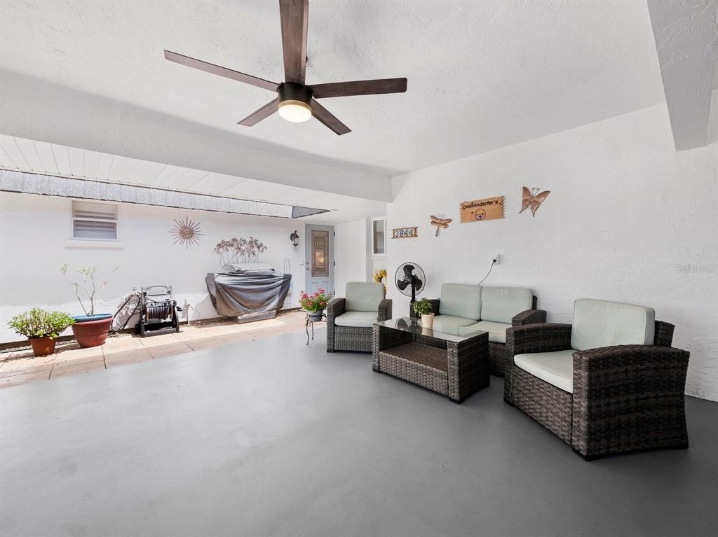 golfpropertycom's tweet photo. ⛳Bobby Jones Golf Club
📍BLUE STONE WAY,SARASOTA, FL
💰US$345,000
▶️ https://t.co/0M4fRrSqBo
#bobbyjonesgolfclub #sarasota #golfproperty https://t.co/lB8w3KJ47H