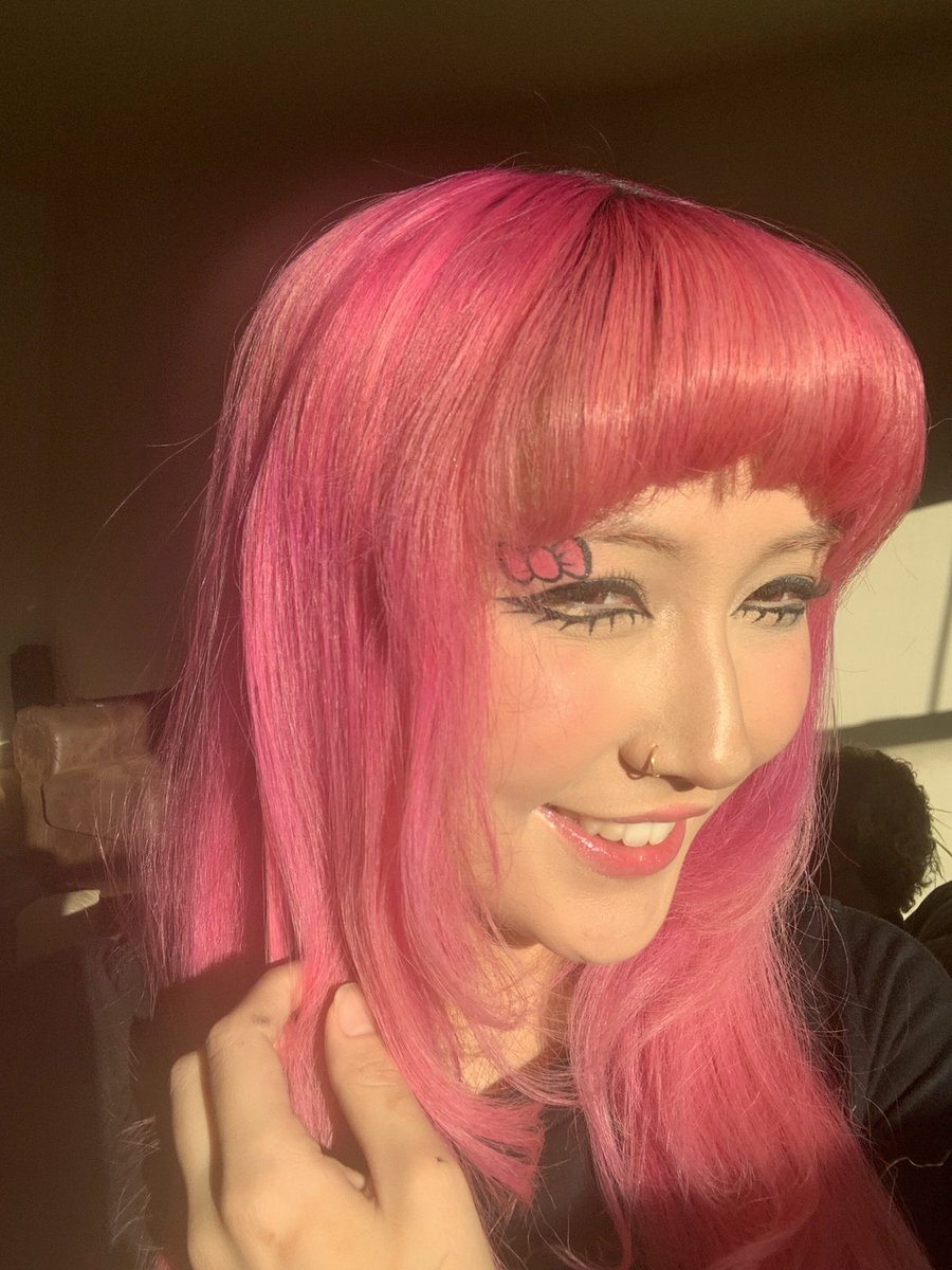 hellacuteclaire's tweet photo. i’m so real for this 😤 #egirl #nofilter #kawaii #sanriocore #hellokitty #animecore #cybercore #gyaru #makeup #wasian #kpop #idol #cyberidol #pink ^🎀>ㅈ<🎀^ https://t.co/IqyL4yxLZP