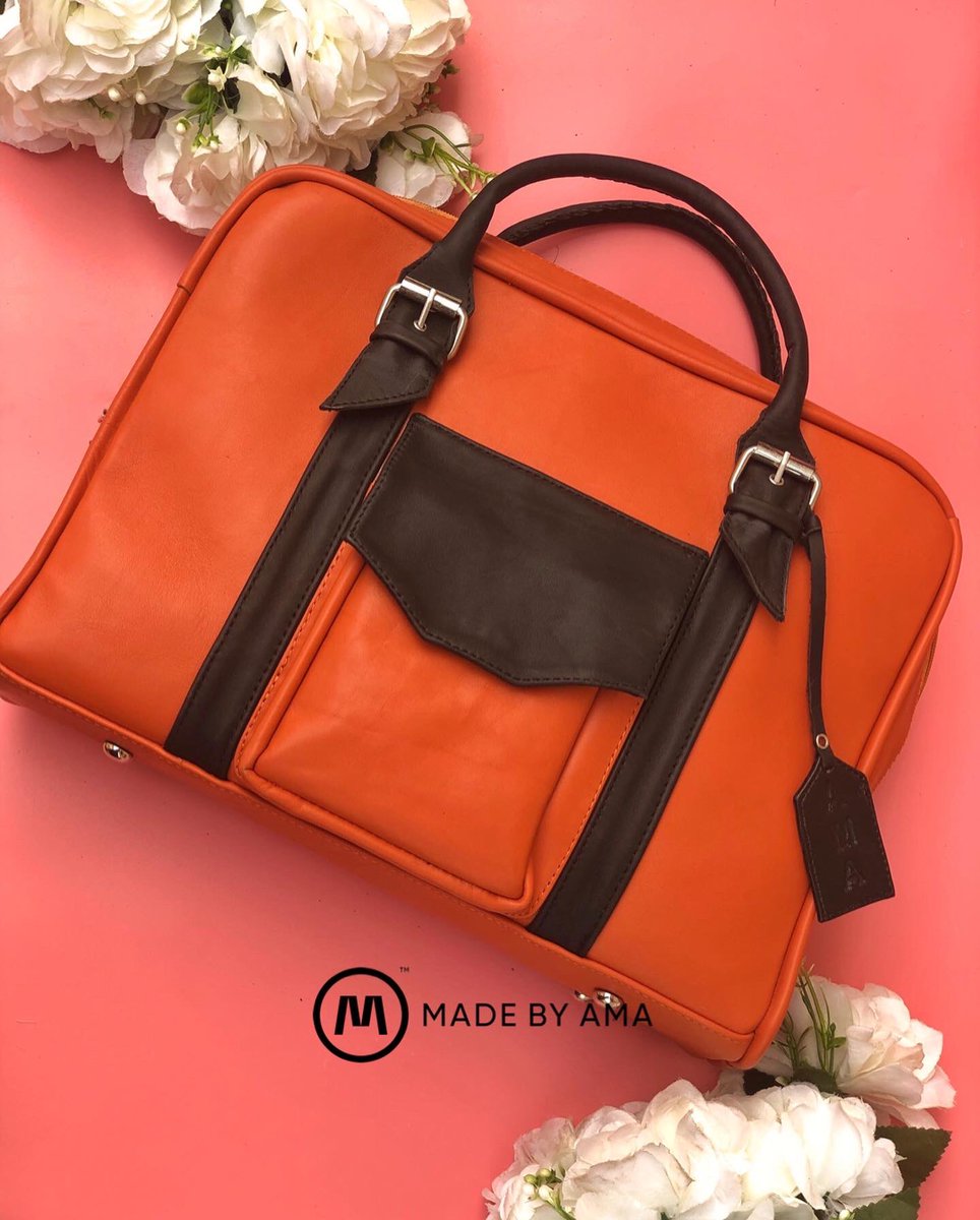 AMALeathers's tweet photo. AYEEDUN MAXI x ABOKE WORKBAG 💰 

Hey, I know it’s Monday. But it’s also a new day and a new week. And in that lies a new opportunity for something special to happen. 

How are you bagging it this month?

bovi Bella Rookie of the year #workbag #headiesaward2022 https://t.co/sEjDUYljeo