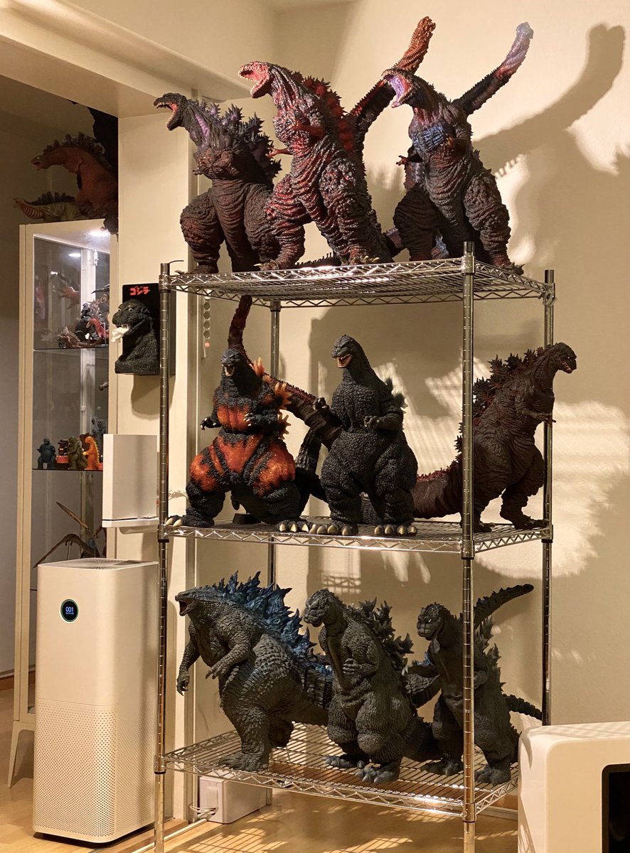 Shin_Gojira_66's tweet photo. 昼光と人工光における光と色。 当時の取り決め。基準は、光の入射と色と素材の反応 。もちろん、スペースがないことも大きく影響しています。
そんなにいろいろな選択肢があったわけではありません 笑
#collection #XPlus #Kaiyodo #EZHobi #GiganticSeries #OBS https://t.co/ezqai34wuD