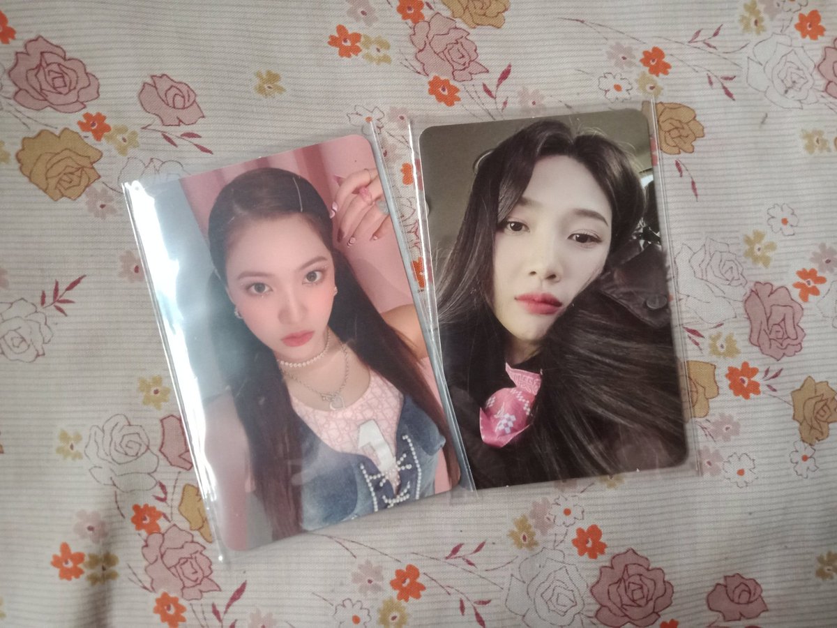 1107wishlist's tweet photo. to: #psychoooooreviews 

hello, @likeapsychooooo! dumating na po yung mga pc and they are soooo pretty! a perfect gift for my girlfriend. thank you so much for letting me adopt this joy and yeri pc!

from: #rhinemails https://t.co/nk4KlzvRAz