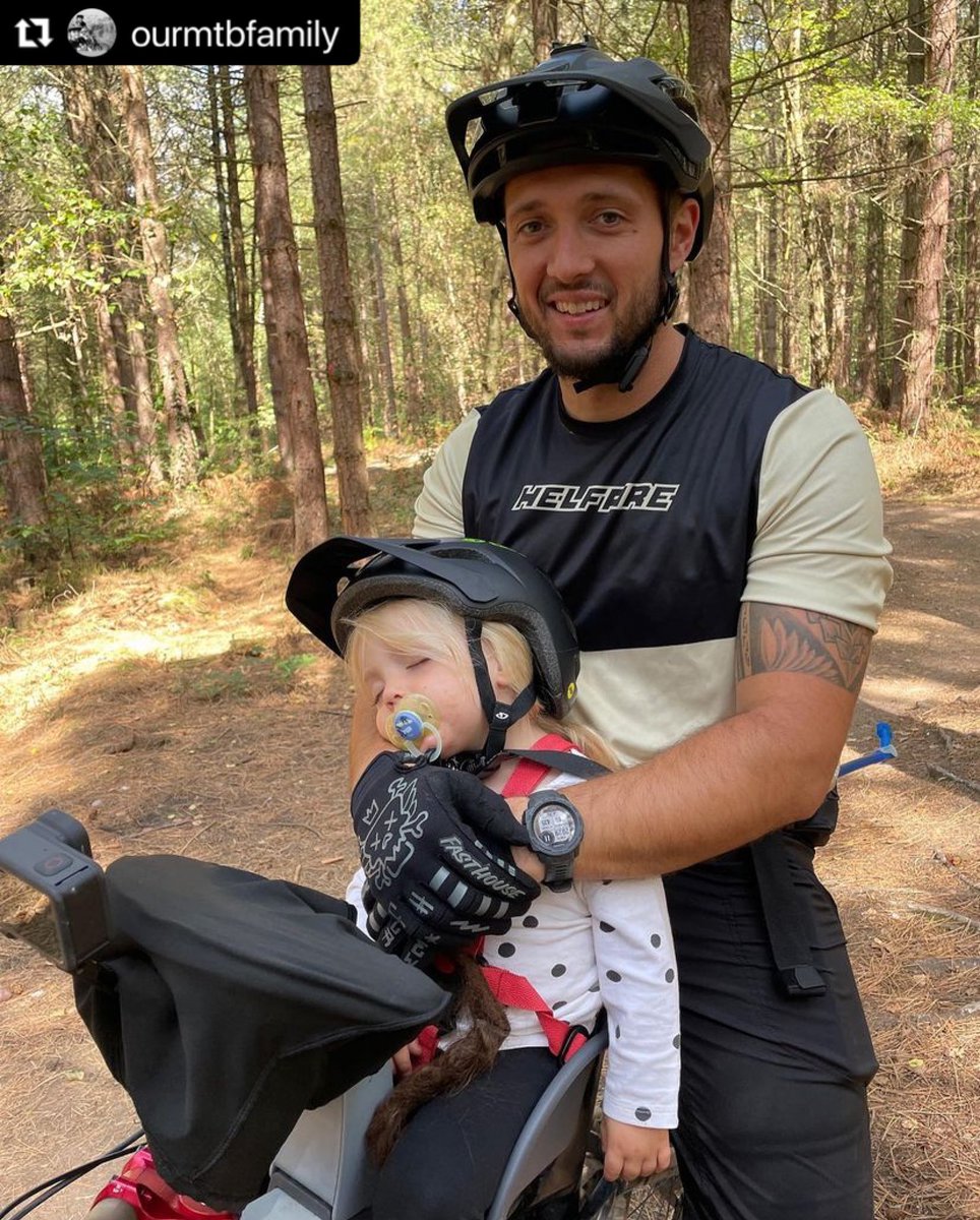 weeride's tweet photo. Happy Monday! ๐ด
Who else needs a day between Sunday and Monday!? ๐
Thank you to IGโs ourmtbfamily for sharing your recent adventures; we love a little #weenap!
#cyclingwithkids #weeride #weerideuk #mtb #mtblife #mtbkids #cycling #cyclingdad #monday #mondaymotivation #bikeseat https://t.co/T7vdrTygXV
