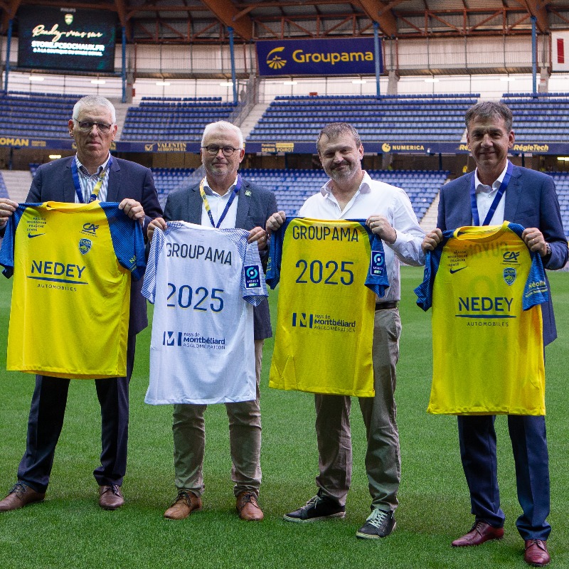 FCSM_officiel's tweet photo. ➕3⃣ Groupama Grand-Est, engagé aux côtés du FCSM depuis 2016, a renouvelé son engagement en tant que partenaire premium du club pour trois saisons.
🖊️ La signature officielle a eu lieu ce vendredi avant #FCSMLAVAL.
🤝 Merci de votre confiance, @GroupamaGE !