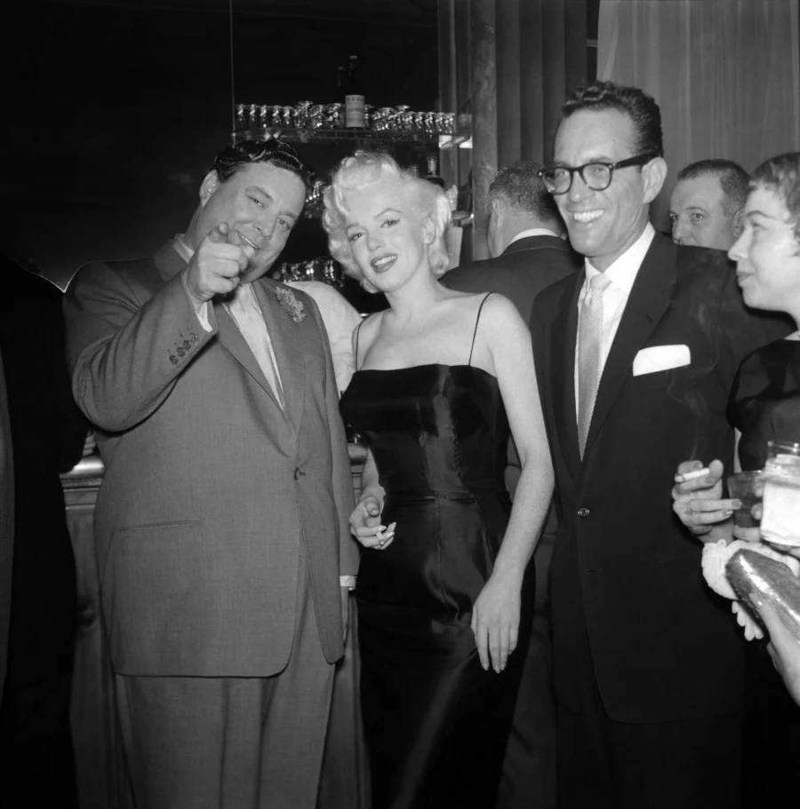 dieworkwear's tweet photo. many sad, reductive views here about how you can not look good if you're a "fat American." certainly, you will look better if you have a lean broad-shouldered figure. but the wonder of tailoring is that anyone can look good. here's jackie gleason. https://t.co/PgxBXvgdqa