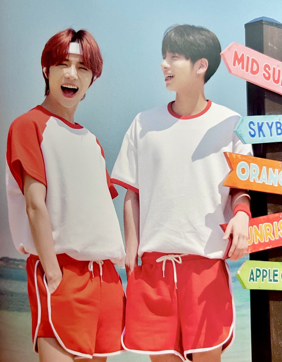 beomiedeul's tweet photo. the most perfect visual of "if hyung is happy then i am too" https://t.co/tMTOtSxtBd
