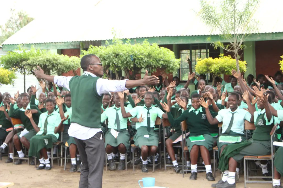 mms_kenya's tweet photo. We continue providing young people with comprehensive sexuality education in schools in order to contribute to behavioural changes among them.
Laser Arts ensemble 
#theatrearts #school #reproductivehealth #educate #progress #edutainment  #information #mmsk #smiles https://t.co/ew1t8W59H2