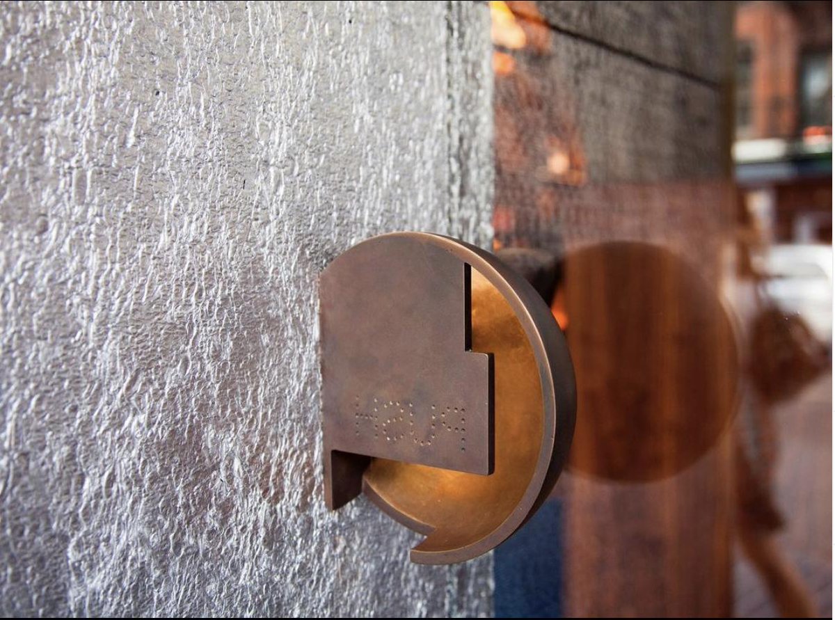 robertsonsbps's tweet photo. Stunning use of Alusion™ Stabilised Aluminium Foam on the door of the Frédéric Malle Parfumerie. @alusionbycmat @stevenhollarchitects images courtesy #aislinnweidele #alusion #robertsonfacadesystems #aluminiumfoam #stabilisedaluminiumfoam #panelsolution https://t.co/fTXBgsghbX