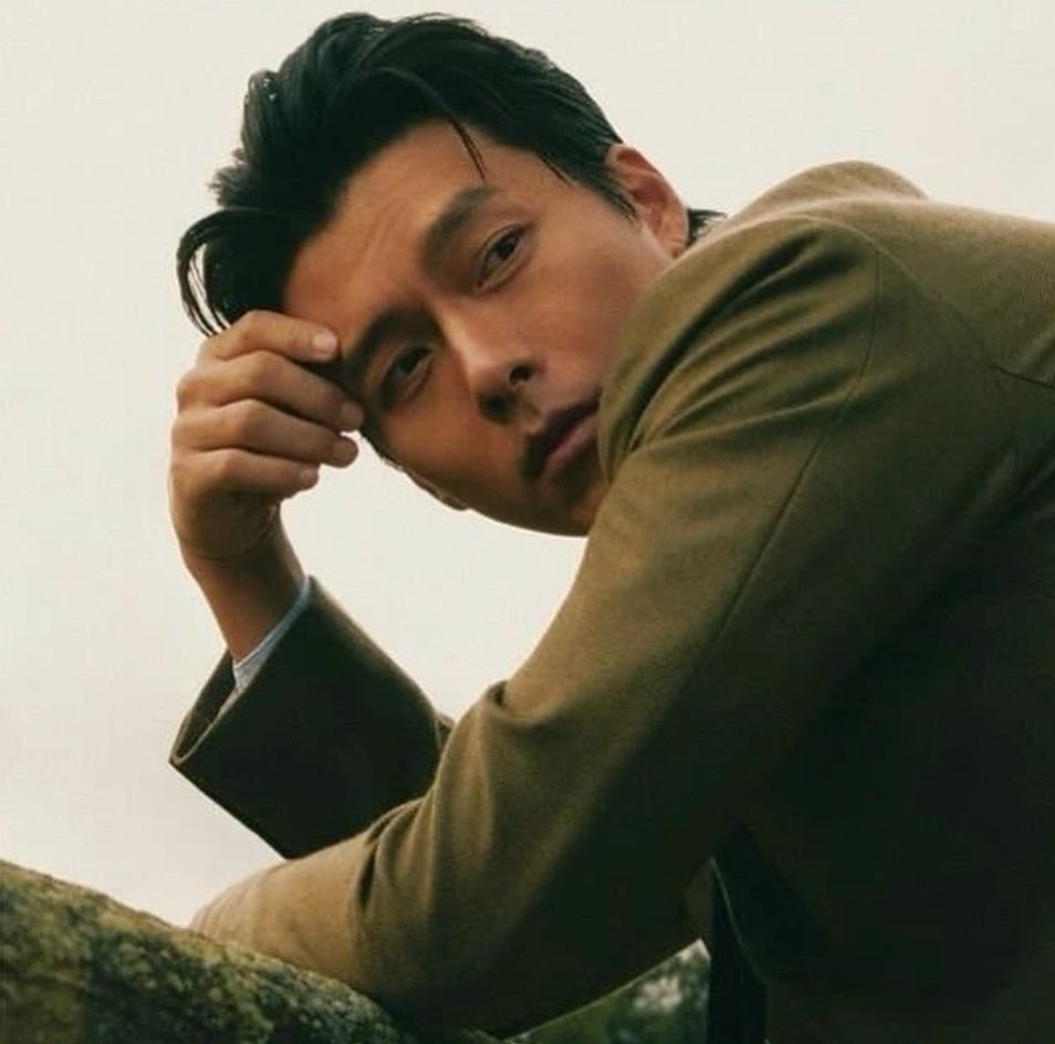 MottiCinzia's tweet photo. Le foto di #HyunBin fatte in svizzera....#Cloy sempre nel ❤ #CaptainRi🇰🇷 https://t.co/0AFrNI7Uca