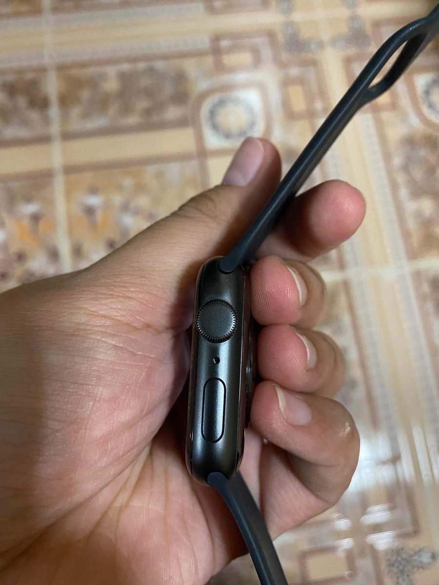 Dearrada12's tweet photo. ส่งต่อ  Apple Watch SE 44mm wifi ⌚️📍 🪄

เครื่องเดิมๆ  ศูนย์ไทย  ใช้งานปกติทุกอย่าง
สภาพ 95% 📌🫧

🔻 8,900฿ 🔺 ประกันยังเหลือ ☑️

อุปกรณ์  สายชาร์ท ครบกล่องของแท้ Apple  ❤️‍🔥
และเคสแถมฟรีให้อีกเยอะะ 🎉🚨 

❤️‍🔥 อุบลนัดรับ ดูตัวเครื่องได้ที่เซนทรัล ได้ตลอด ❤️‍🔥 #applewatchมือ2 #Apple https://t.co/HLQxO46rF0