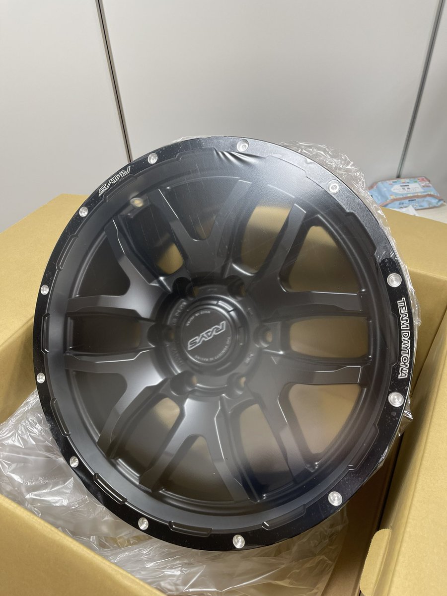 ma325h's tweet photo. スタッドレス用のホイール買ったんだけど…夏用のホイールより好きかも🤭
これで一年中レイズのホイール👍
#RAYS
#TeamDAYTONA
#F6boost https://t.co/MoxJk2is5i