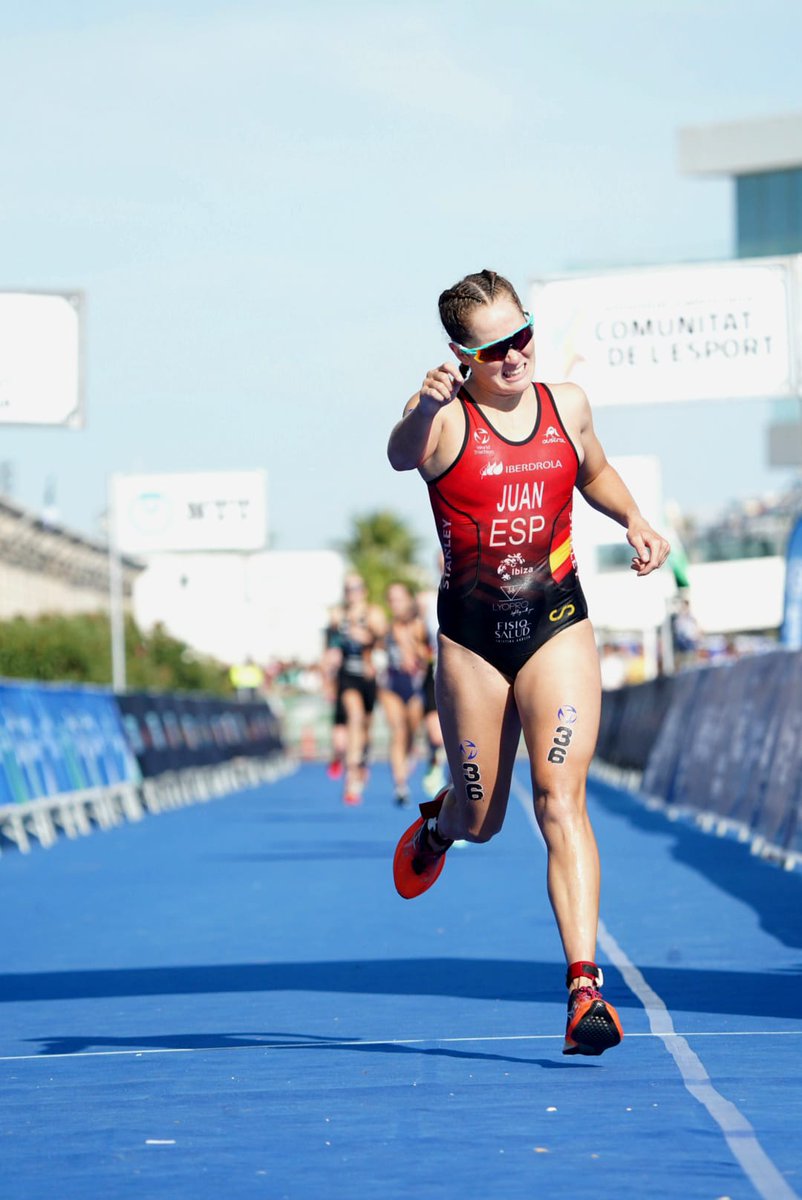 FDMValencia's tweet photo. Si ens agrada córrer, nadar i anar en bicicleta.... El triatló ens encisa!! 😀
Encara somniant amb tot el que hem viscut el cap de setmana! https://t.co/18mNoKSj9T