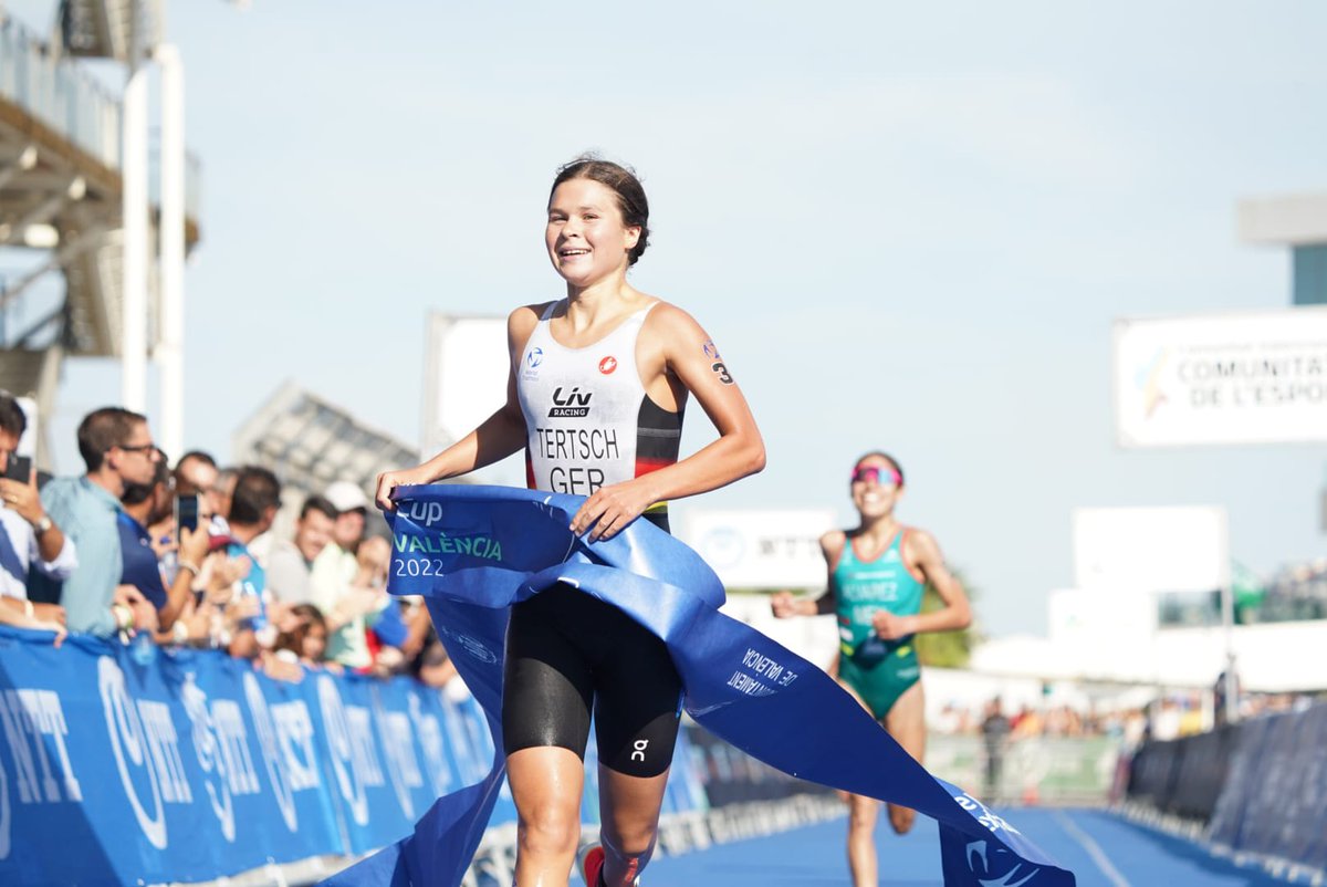 FDMValencia's tweet photo. Si ens agrada córrer, nadar i anar en bicicleta.... El triatló ens encisa!! 😀
Encara somniant amb tot el que hem viscut el cap de setmana! https://t.co/18mNoKSj9T