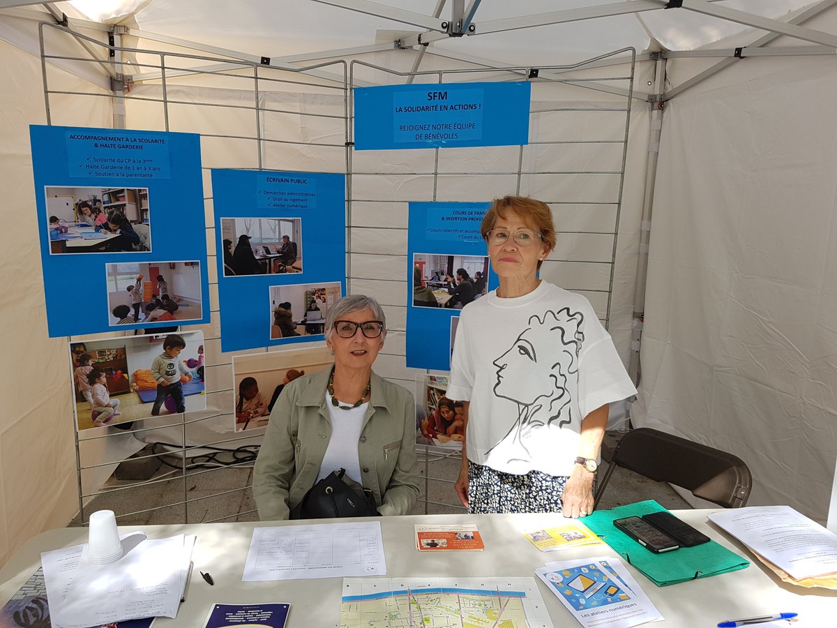 SfmClichy's tweet photo. 👉SFM était présent ce dimanche au forum des associations et c'était l'occasion de rencontrer de nombreux visiteurs pour expliquer nos actions de solidarité 
🙏Merci à l'équipe pour l'organisation et aux bénévoles intéressés pour nous rejoindre !

  #clichyassos #clichylagarenne https://t.co/zYus0sos8m