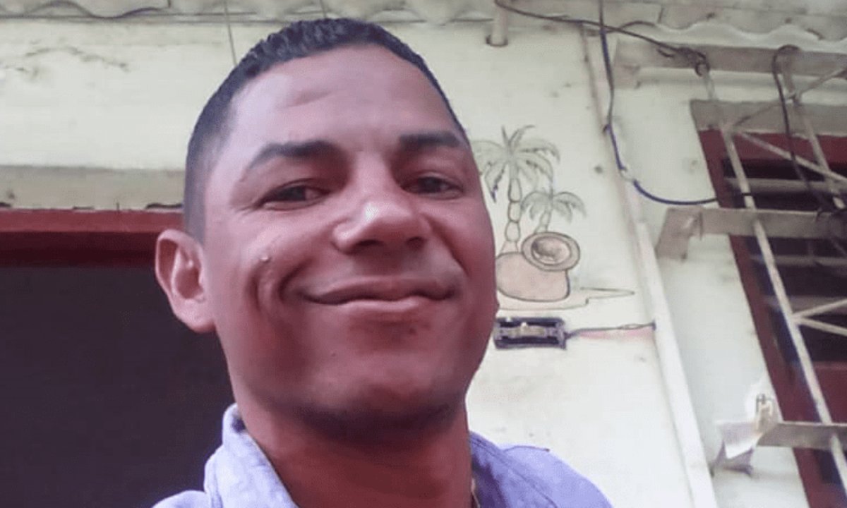 Maria_Regla77's tweet photo. @DiazCanelB #TenemosMemoria Asesinados por El régimen castrista 🧐 https://t.co/FUHvGxPoxU