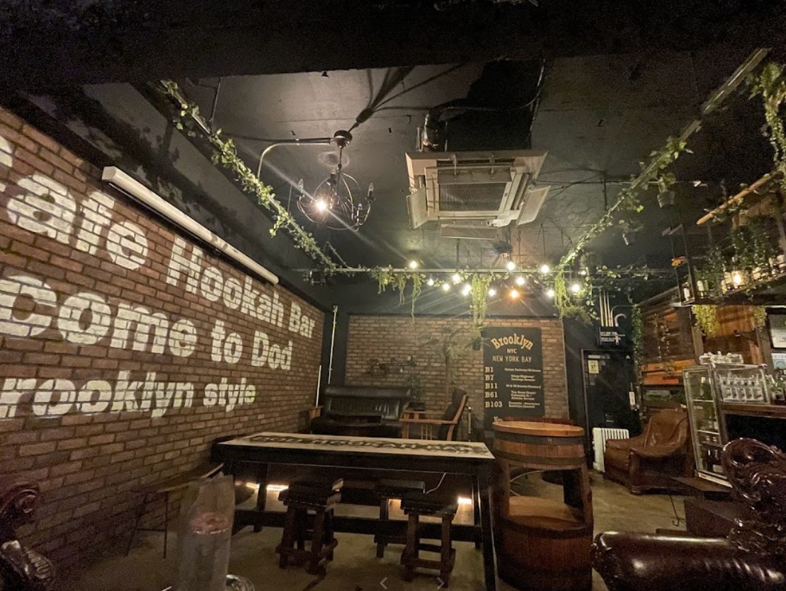 MockBase's tweet photo. 【カエル伯爵のシーシャ屋紹介】
今日は東京都立川市錦町１丁目５−６ サンパークビル 102にある #DodCafe立川店 さん
詳細はここから！
@Dod_Cafe

#シーシャ #カエル伯爵 #mockbase #モックベース https://t.co/Sx9mFtgxzN