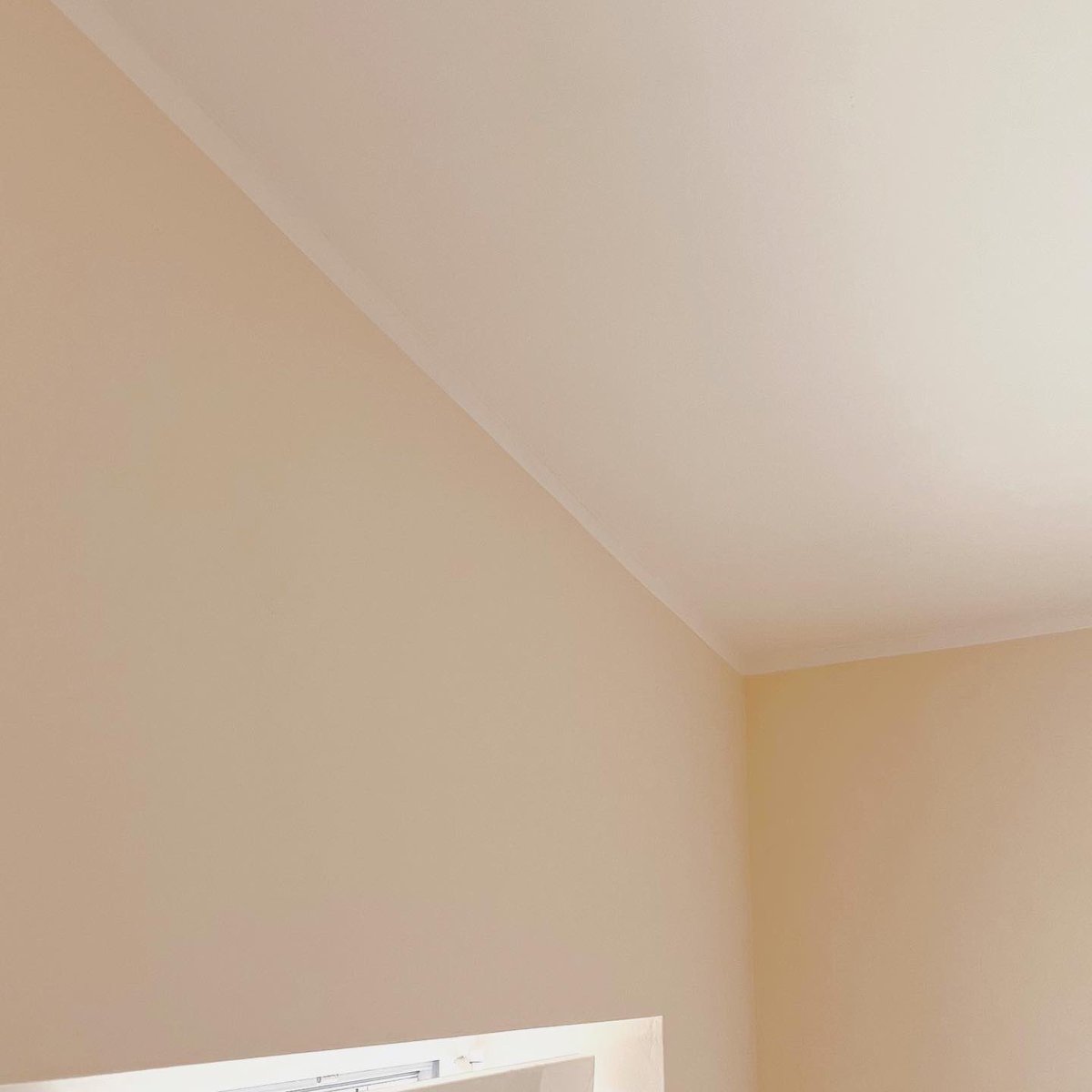 dasfilament_de's tweet image. Simple printed marker tool, to draw lines for painting. PLA White #practicalprinting #picadry