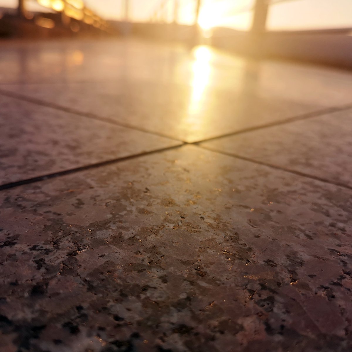 This is the Ponte da Amizade (Friendship Bridge). As its name indicates, it is a symbol, not just a means of communication between the inhabitants of Vila Nova de Cerveira and Tomiño. The granite selected for this project was #RosaPorriño, one of our most unique granites.
