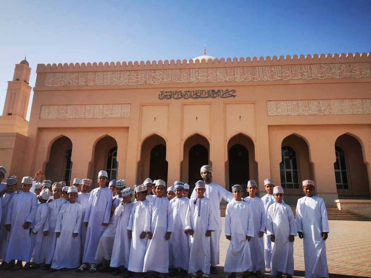 Khalid__School's tweet photo. نفذ اخصائي التوجية المهني ومعلم أول لغة العربية لطلبة الصف الخامس جولة في ولاية بدبد وزيارة جامع السلطان قابوس وحصن بدبد
#تعليمة_الداخلية
#مدراسنا_مستقبل_واعد https://t.co/AC0Va2nWCx