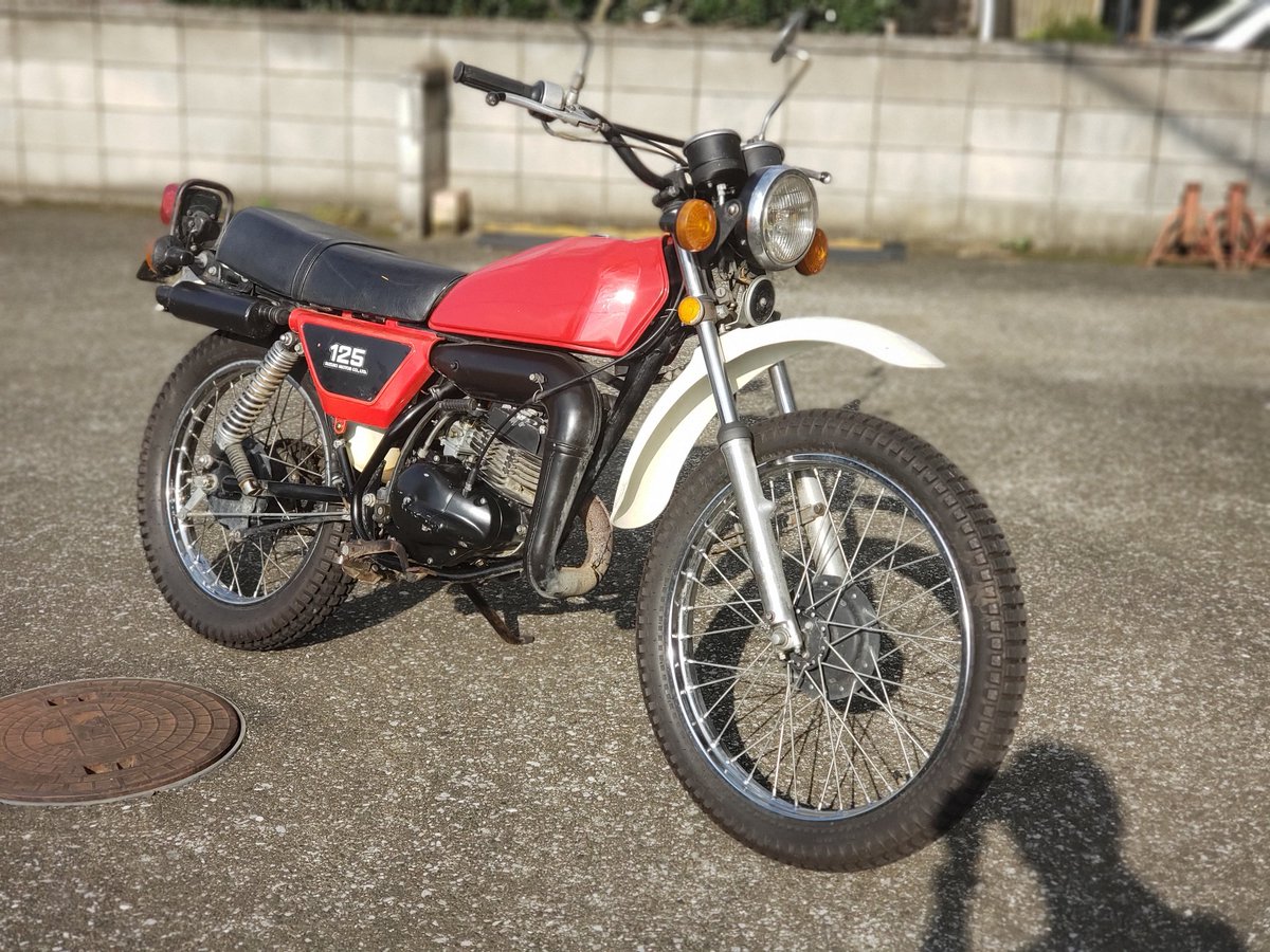 kitsin5's tweet photo. 小さいほうのバイクが整備から戻ってきた!
久しぶりにバイクに乗れるぞ✨
#TS125
#1977年式
#ハスラー https://t.co/dx75rHdS6w