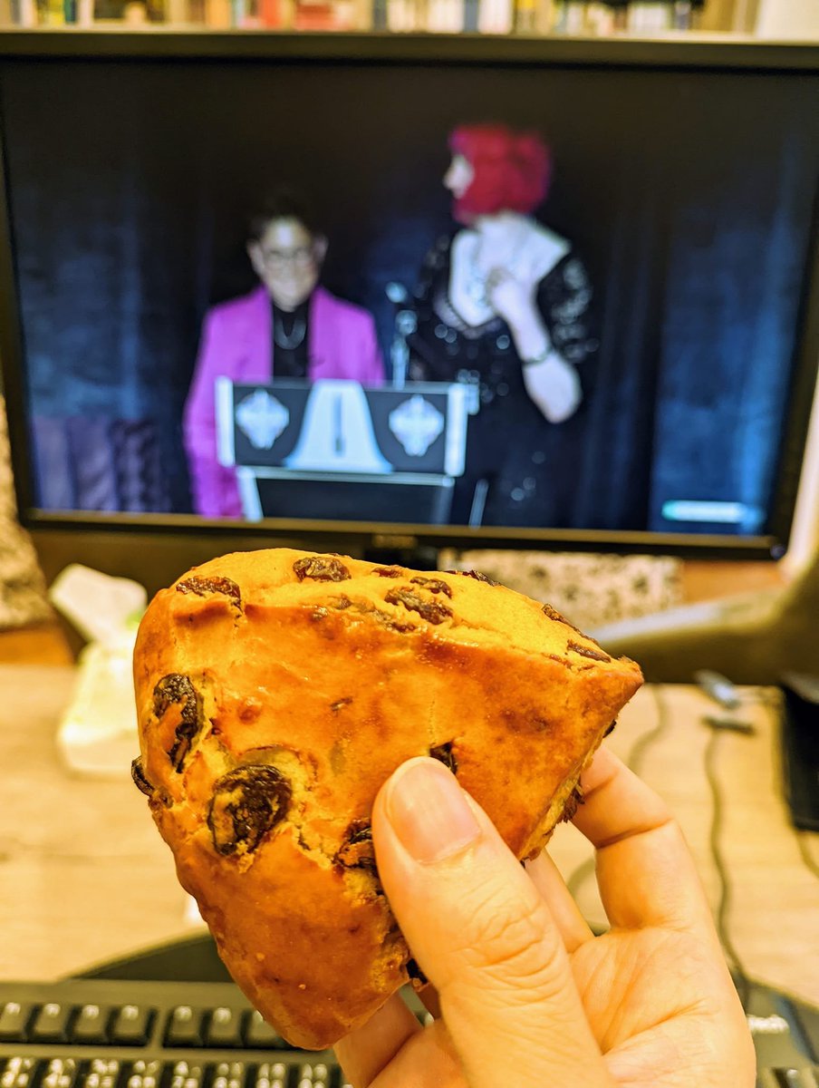 grayhawklit's tweet image. Watching @HugoAwards @ChiCon8 with hot scone in hand. Pure bliss.
